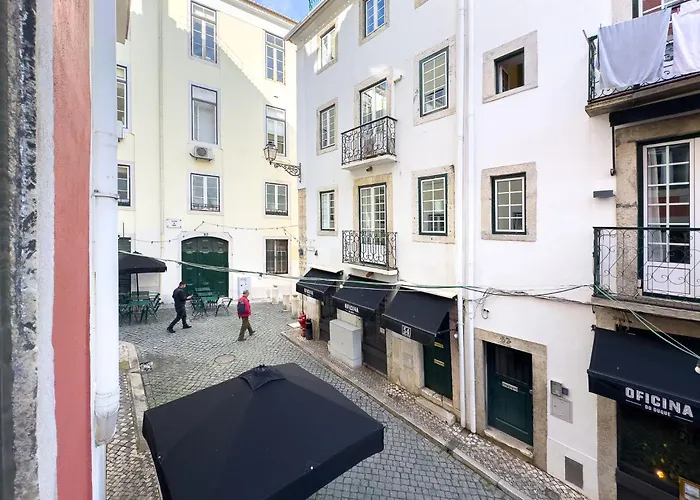 Contemporary In Chiado 2 דירה ליסבון